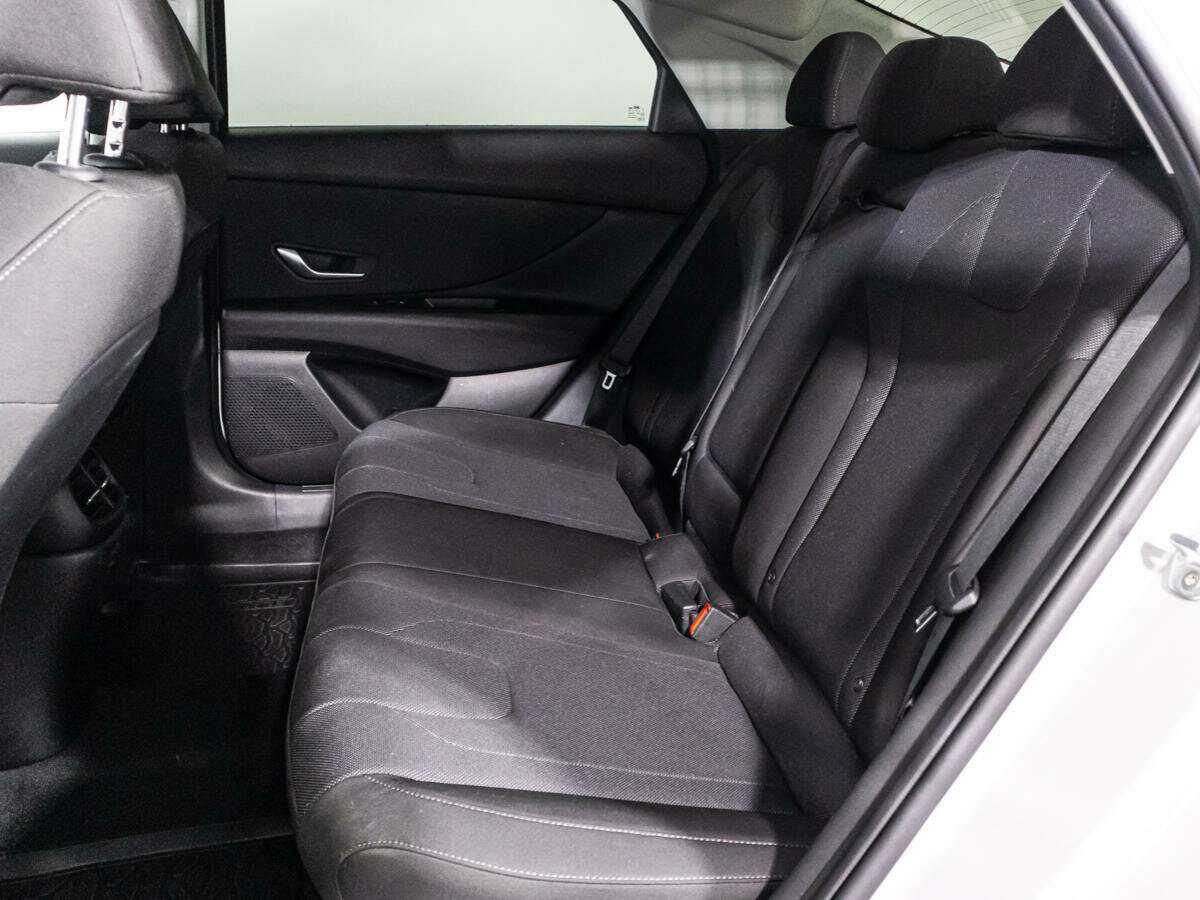 Хендай Елантра б/у, 2021, Автоматическая. Фото: #9