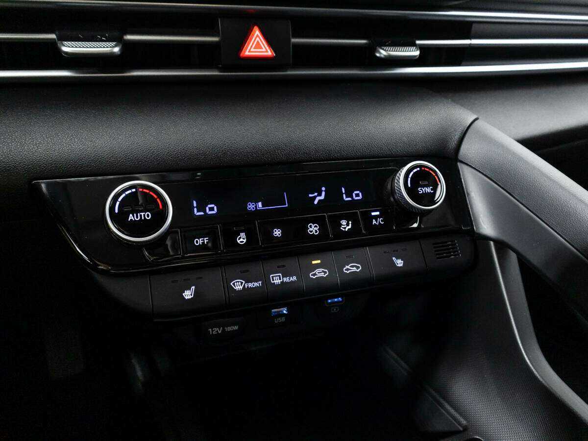 Хендай Елантра б/у, 2021, Автоматическая. Фото: #16