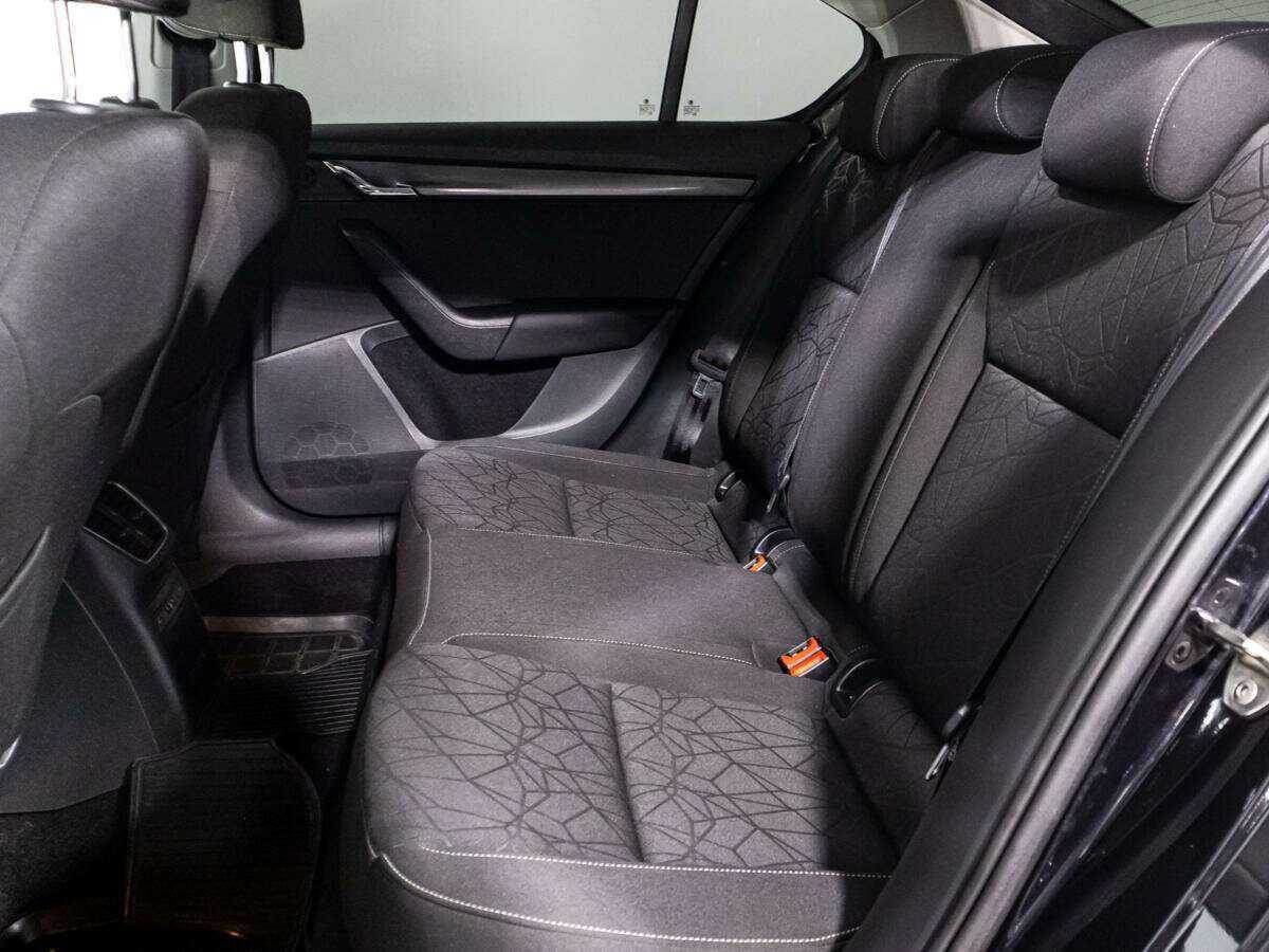 Шкода Октавия б/у, 2019, Роботизированная. Фото: #9