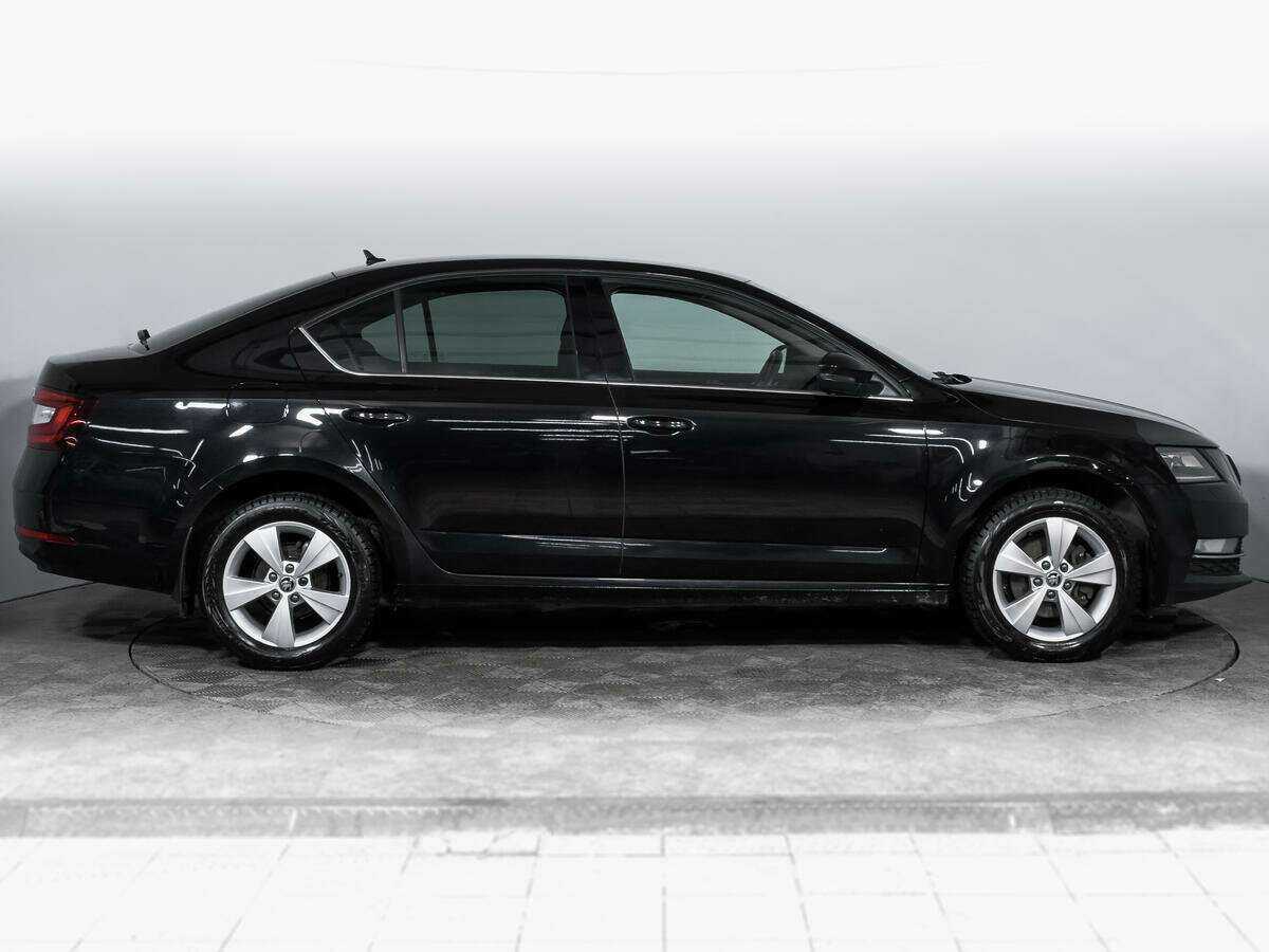 Шкода Октавия б/у, 2018, Роботизированная. Фото: #3