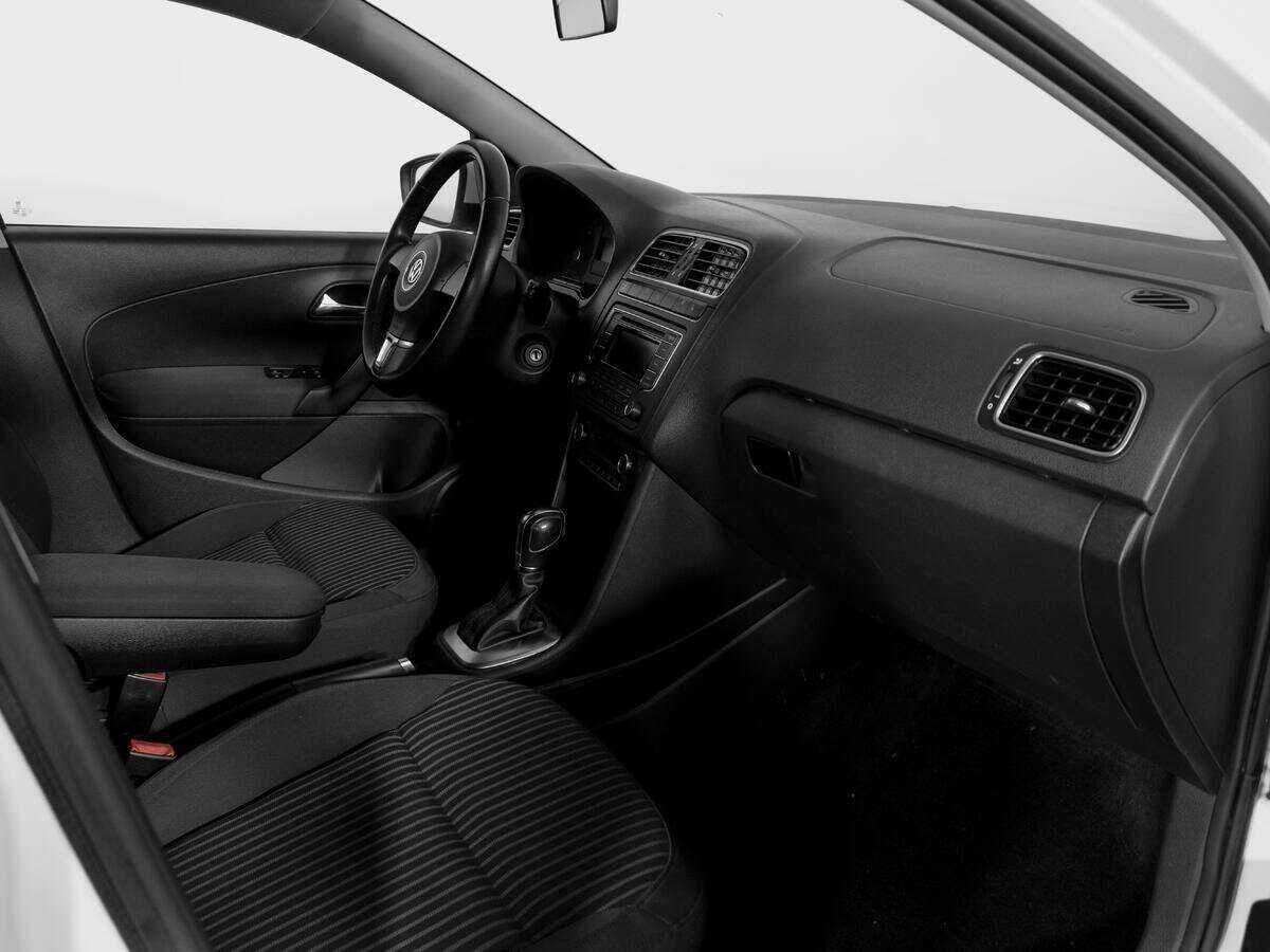 Фольксваген Поло б/у, 2013, Автоматическая. Фото: #8