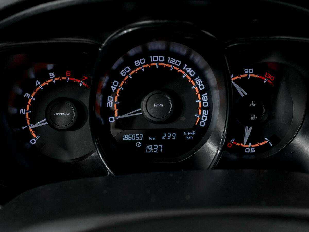 Лада (ВАЗ) Веста б/у, 2019, Механическая. Фото: #10