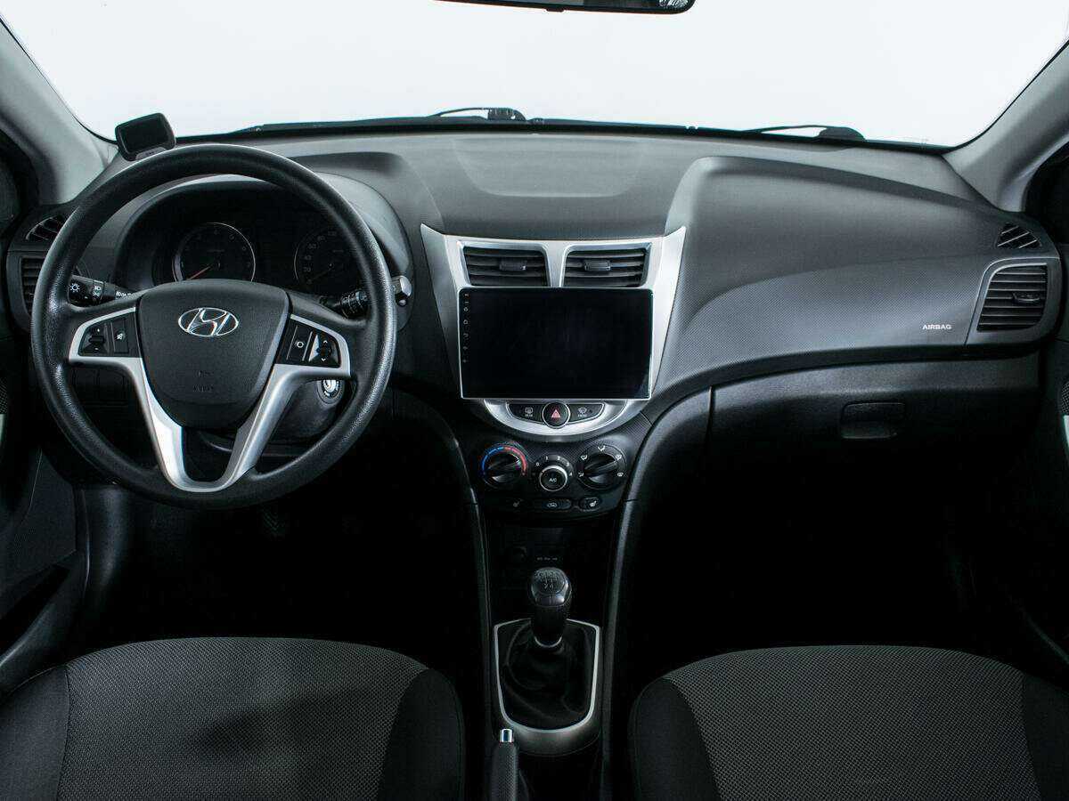 Хендай Солярис б/у, 2012, Механическая. Фото: #11