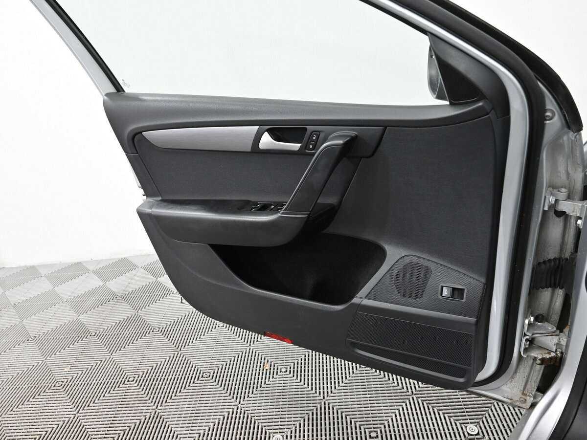 Фольксваген Пассат б/у, 2014, Роботизированная. Фото: #8