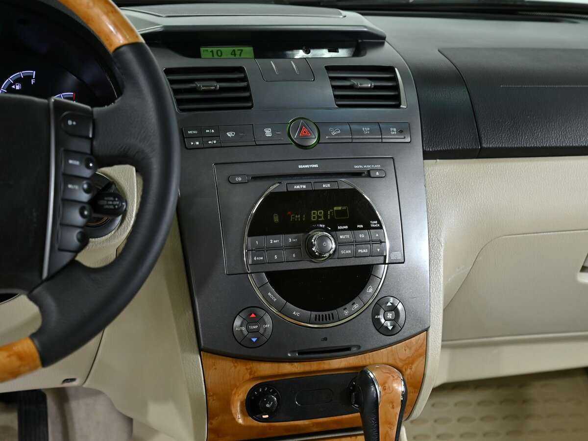 Сан-Ён Рекстон б/у, 2012, Автоматическая. Фото: #12