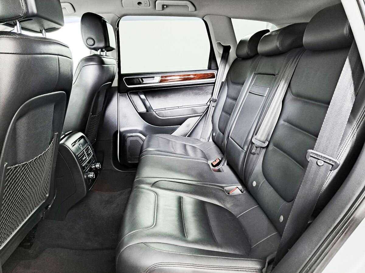 Фольксваген Туарег б/у, 2012, Автоматическая. Фото: #9