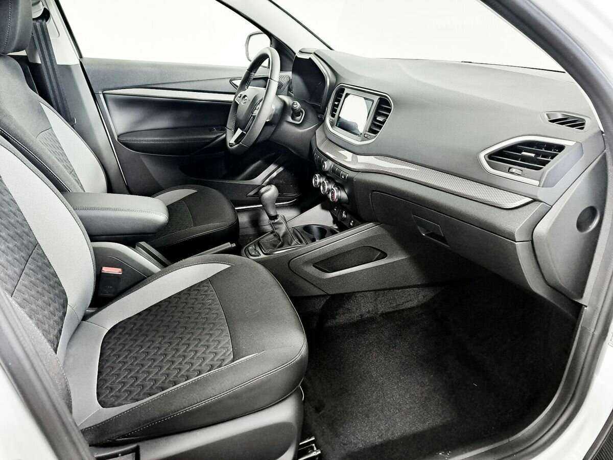 Лада (ВАЗ) Веста б/у, 2023, Механическая. Фото: #6