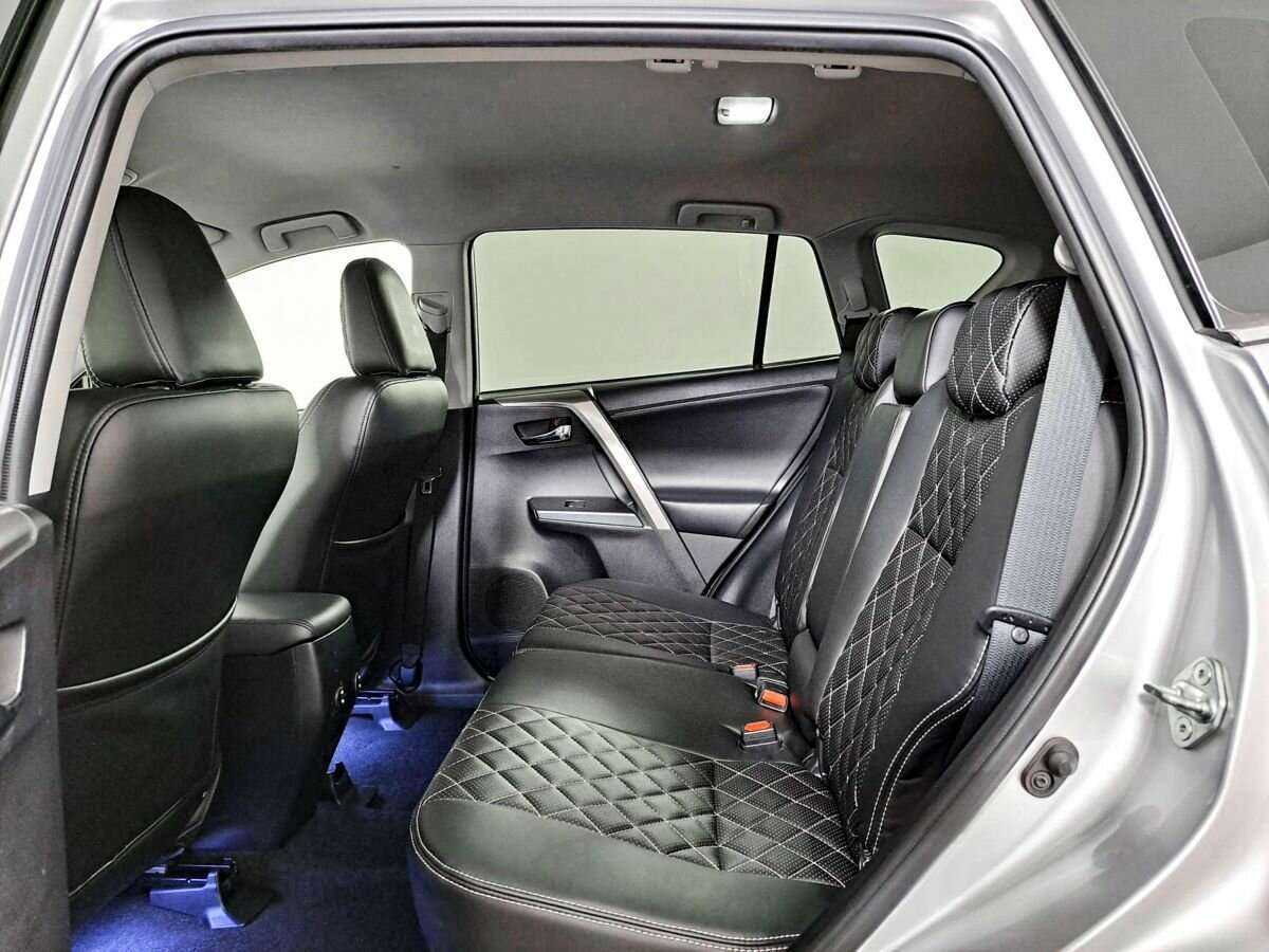 Тойота Рав4 б/у, 2015, Автоматическая. Фото: #6