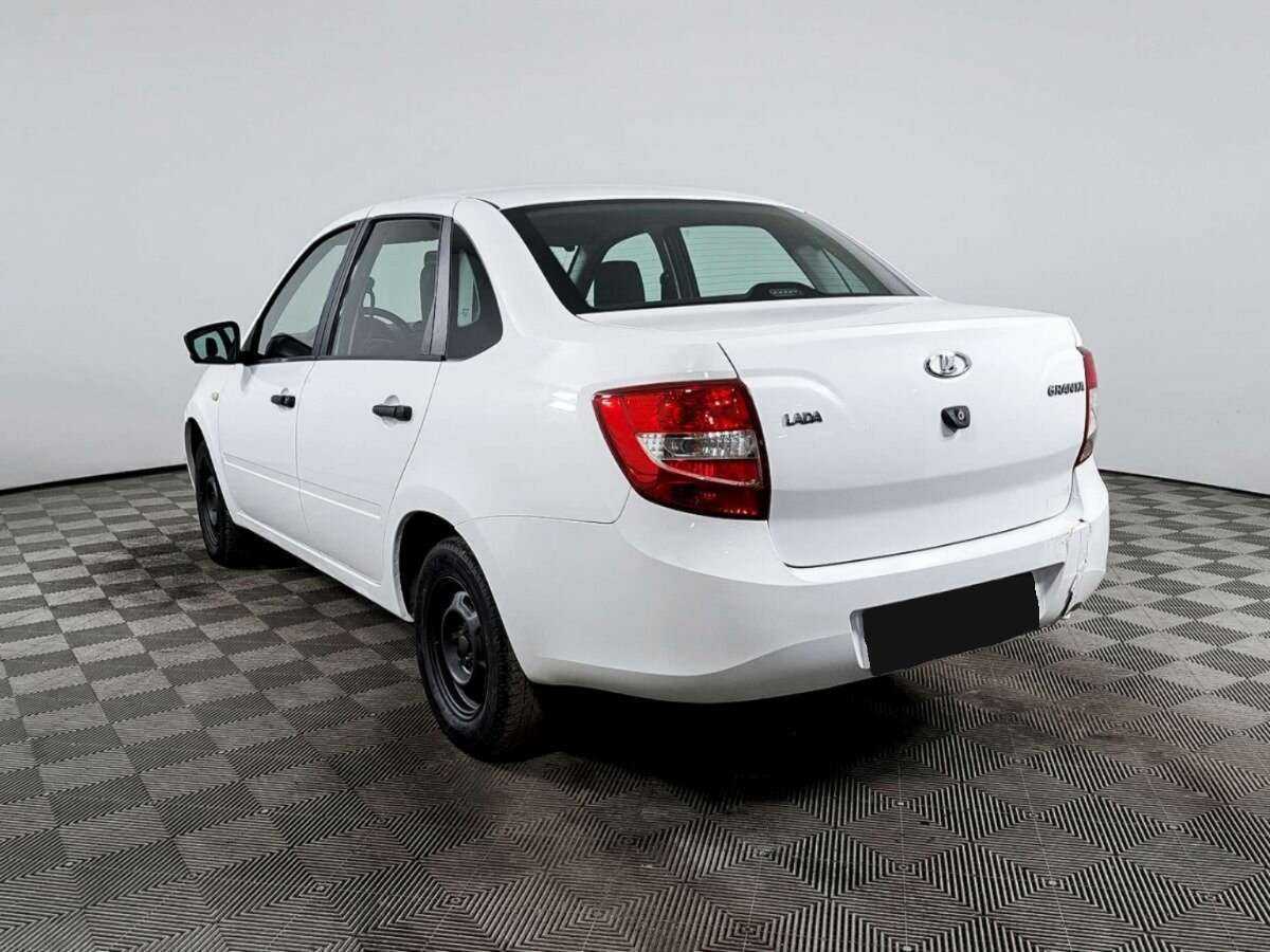 Лада (ВАЗ) Гранта б/у, 2017, Механическая. Фото: #6