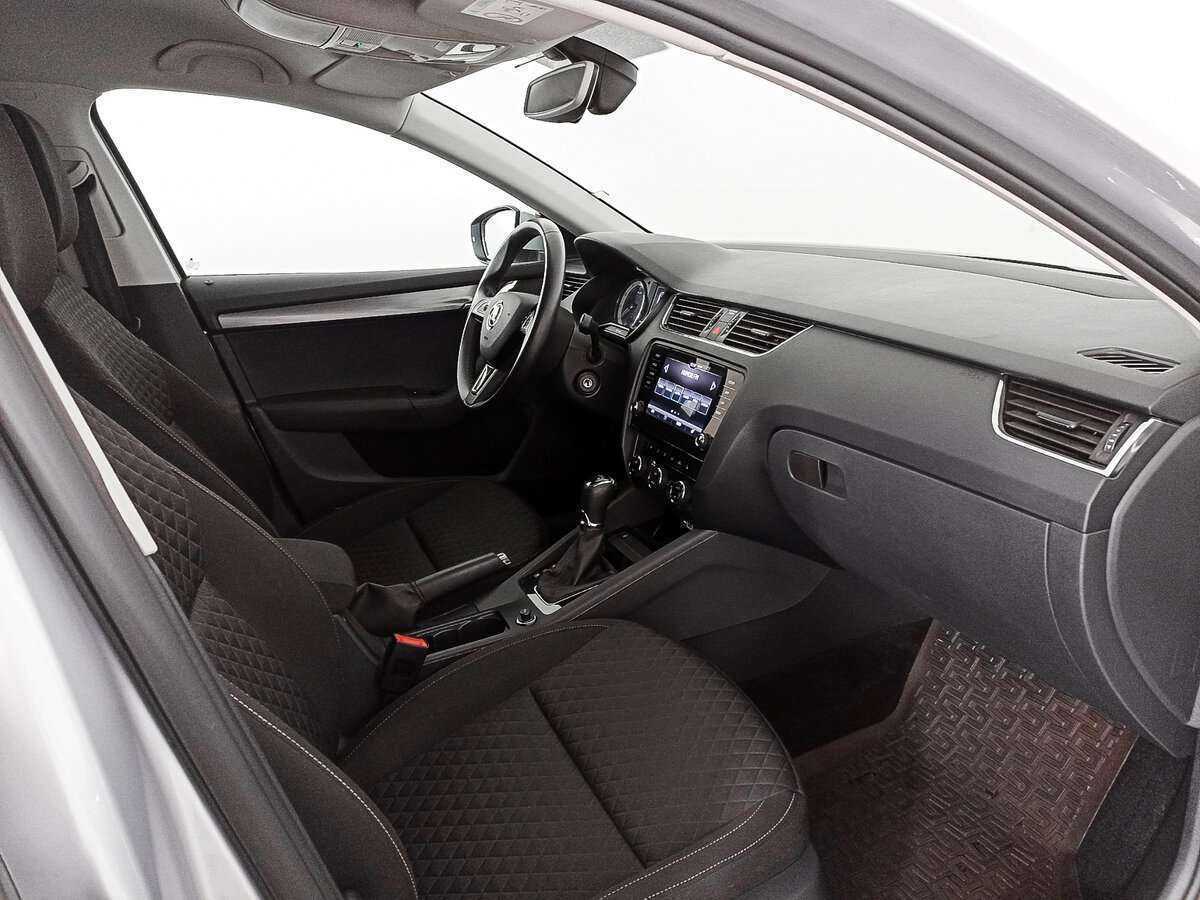 Шкода Октавия б/у, 2018, Роботизированная. Фото: #8