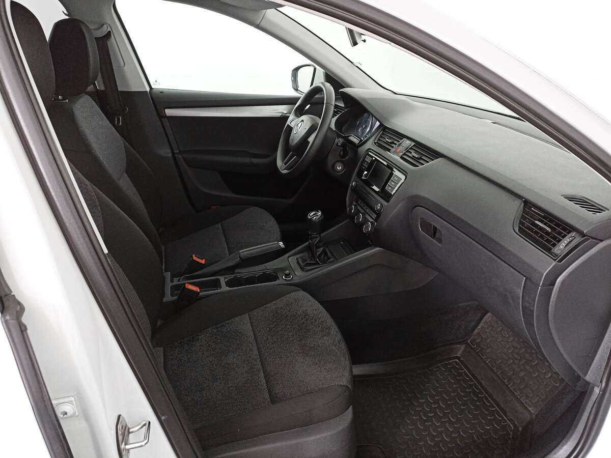 Шкода Октавия б/у, 2016, Механическая. Фото: #8