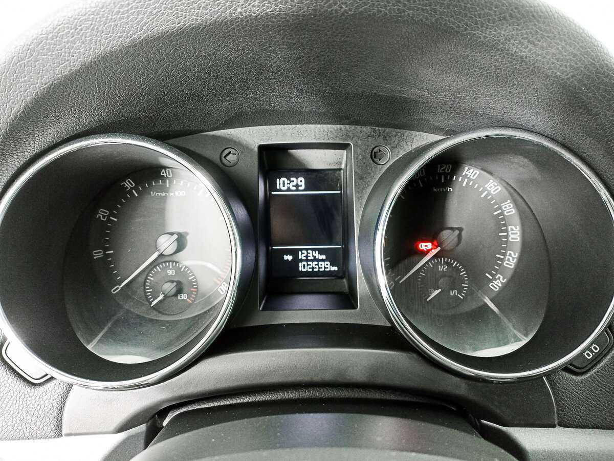 Шкода Йети б/у, 2015, Автоматическая. Фото: #10