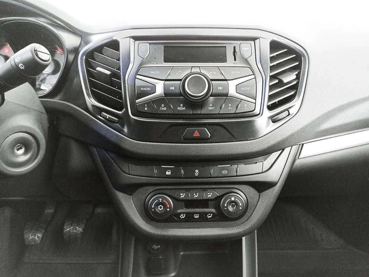 Лада (ВАЗ) Веста б/у, 2020, Механическая. Фото: #12