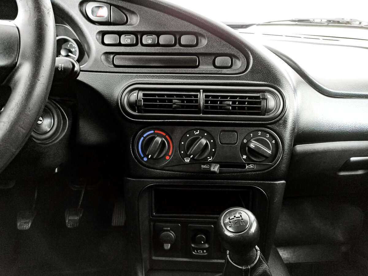 Шевроле Нива б/у, 2017, Механическая. Фото: #12