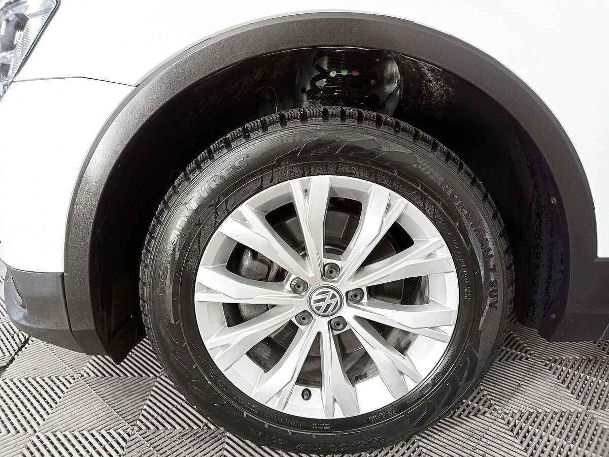 Фольксваген Тигуан б/у, 2017, Роботизированная. Фото: #17