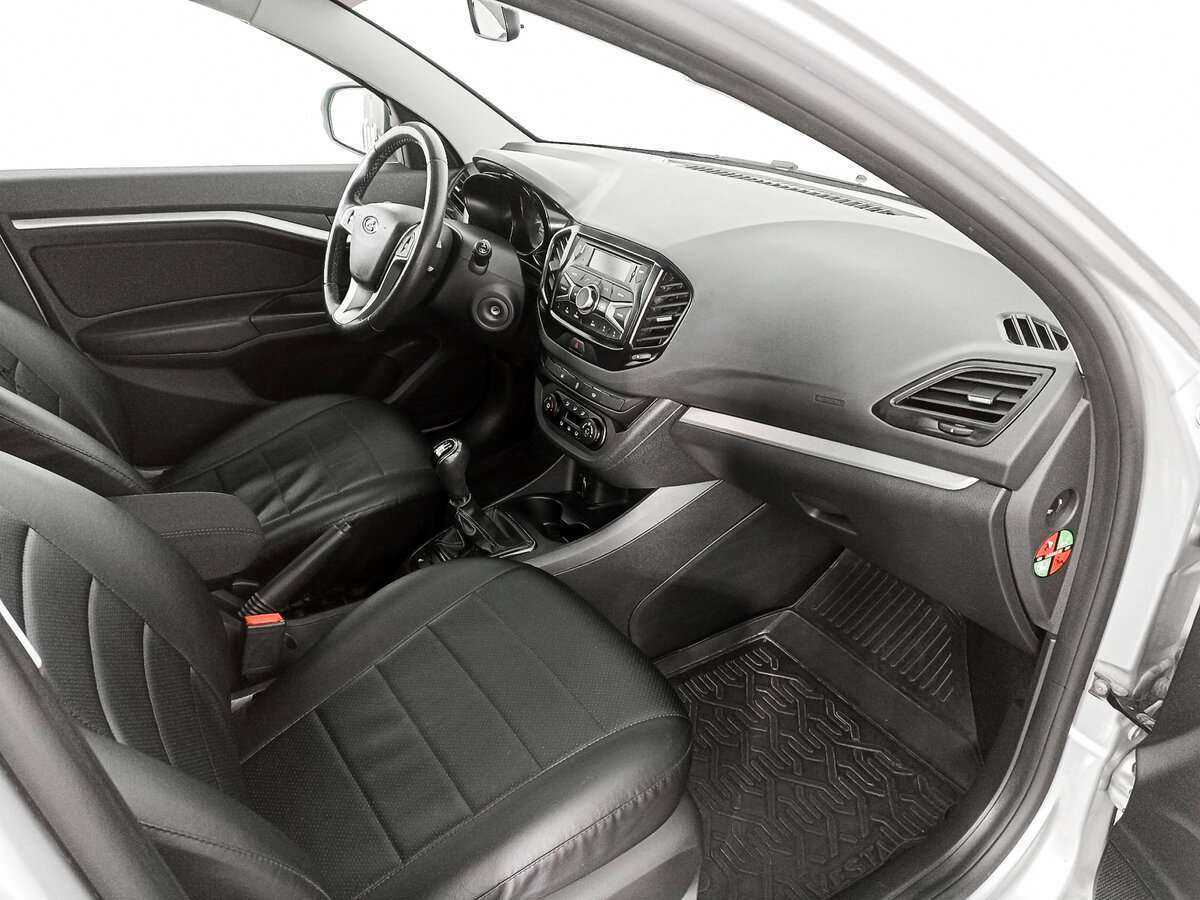 Лада (ВАЗ) Веста б/у, 2020, Механическая. Фото: #8