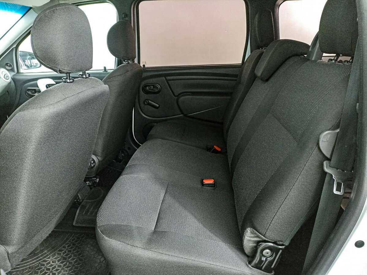 Лада (ВАЗ) Ларгус б/у, 2017, Механическая. Фото: #11