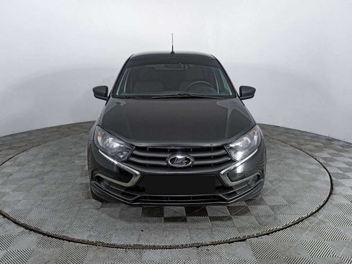 Лада (ВАЗ) Гранта б/у, 2020, Механическая. Фото: #1