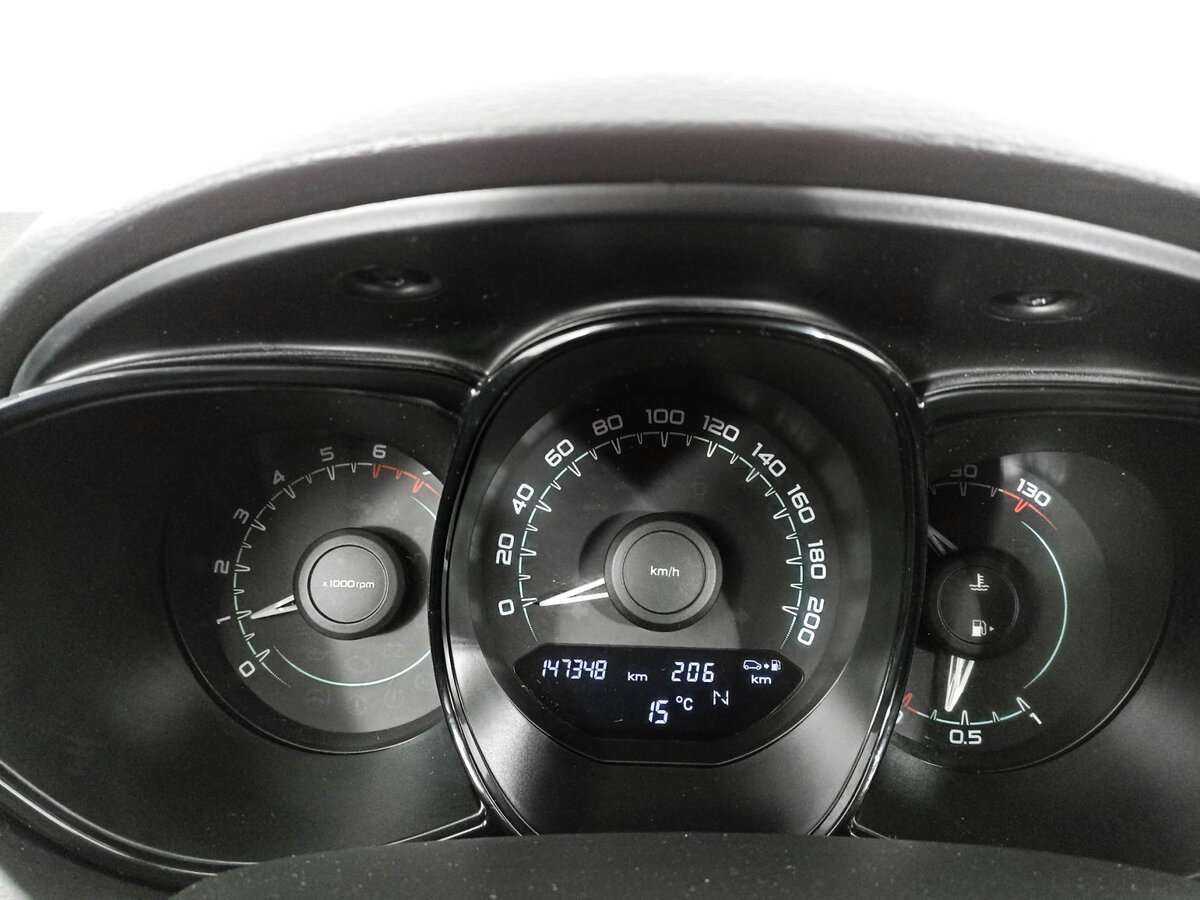 Лада (ВАЗ) Веста б/у, 2015, Роботизированная. Фото: #8