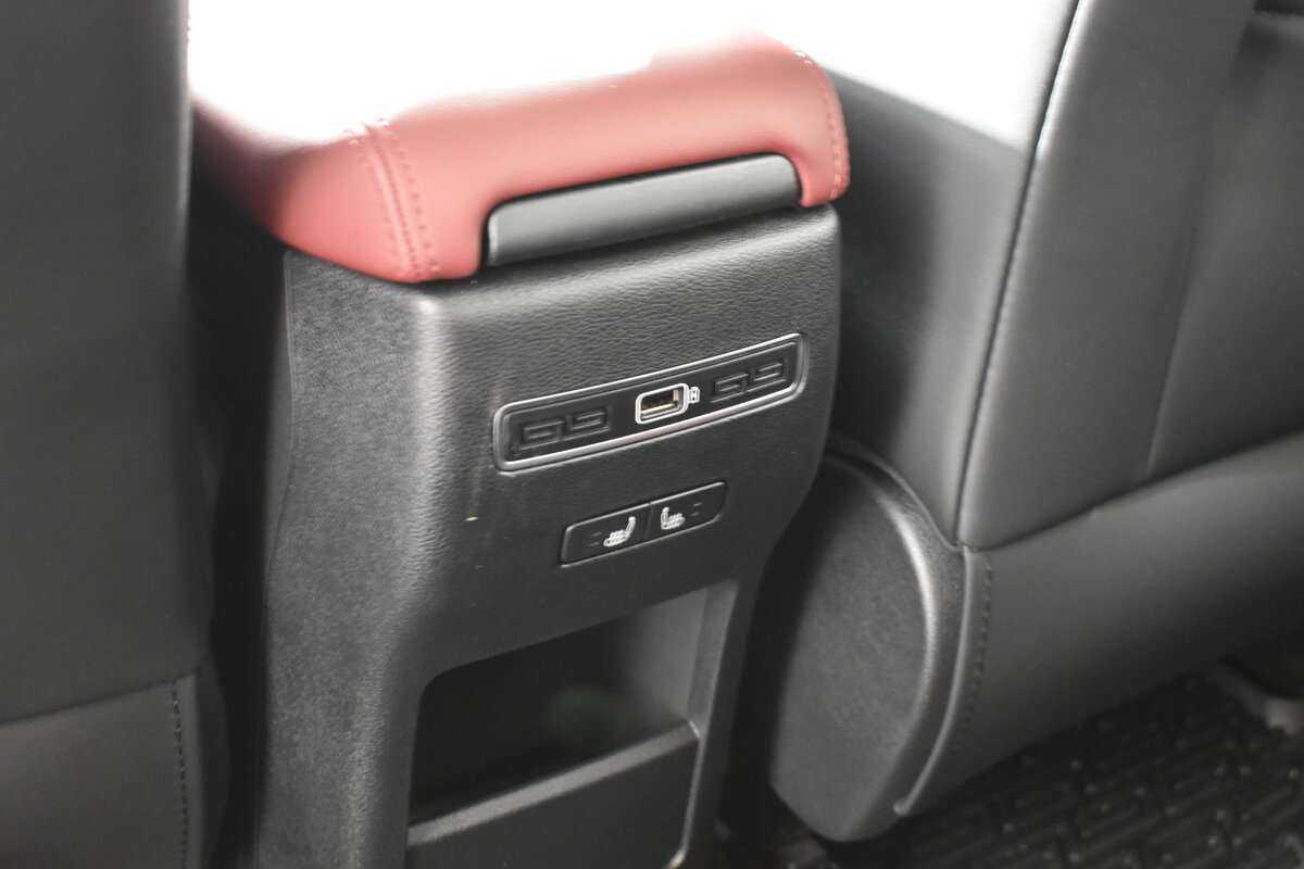 Джили Кулрэй б/у, 2023, Роботизированная. Фото: #9