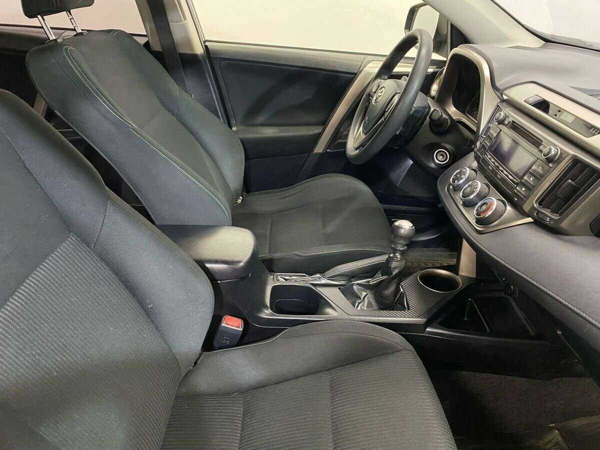 Тойота Рав4 б/у, 2014, Механическая. Фото: #9