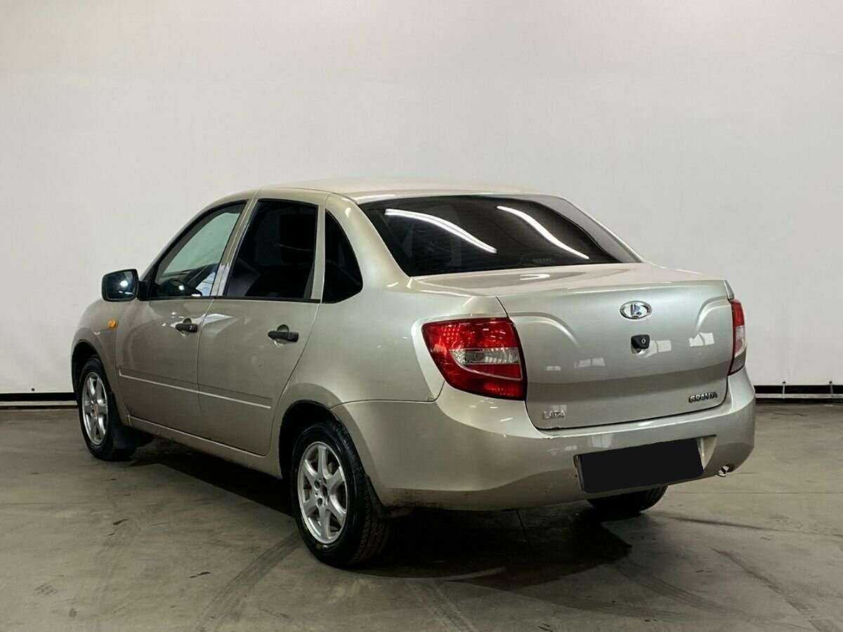 Лада (ВАЗ) Гранта б/у, 2012, Механическая. Фото: #6