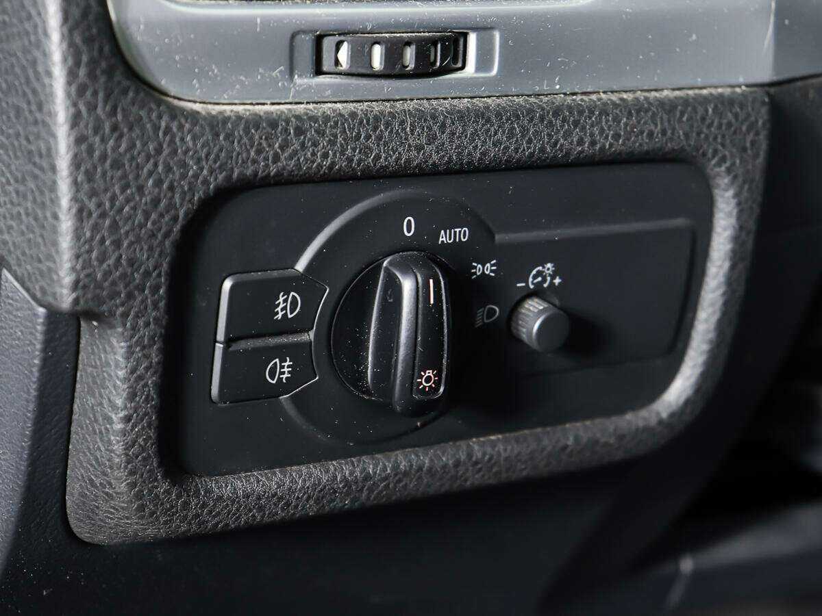 Фольксваген Туарег б/у, 2013, Автоматическая. Фото: #16