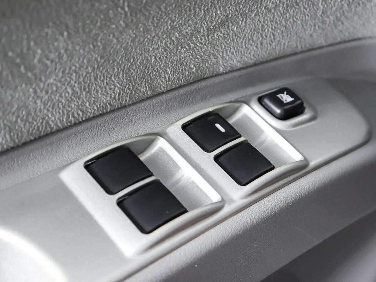 Митсубиши Паджеро Спорт б/у, 2014, Механическая. Фото: #16