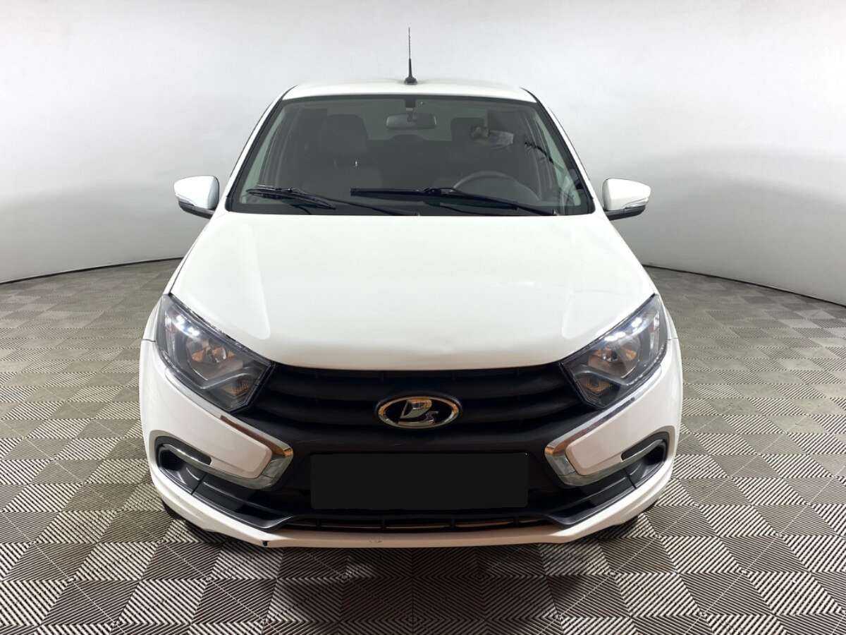 Лада (ВАЗ) Гранта б/у, 2022, Механическая. Фото: #1