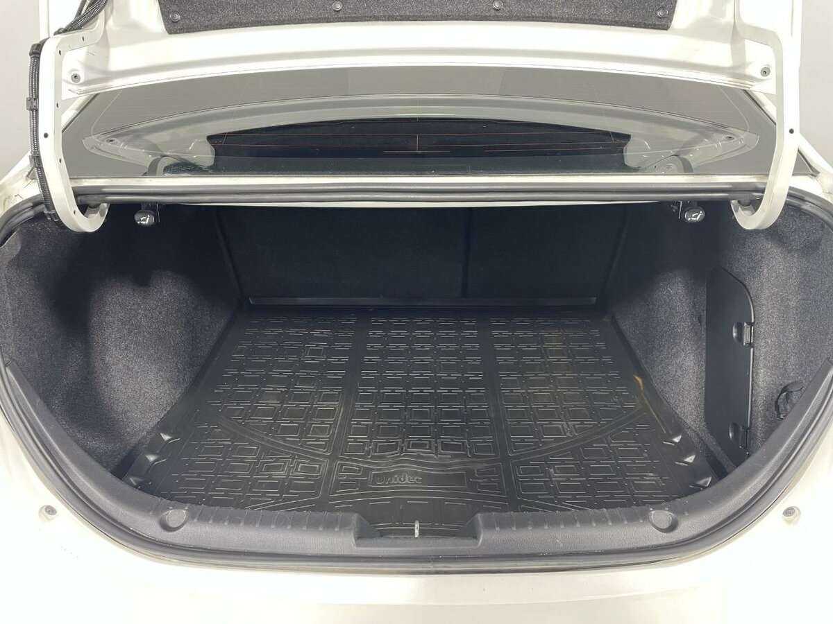 Мазда 3 б/у, 2014, Автоматическая. Фото: #16