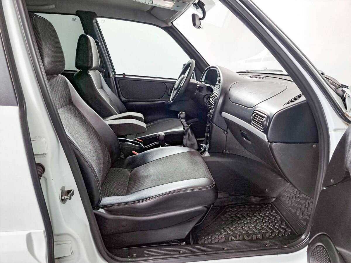 Шевроле Нива б/у, 2013, Механическая. Фото: #8