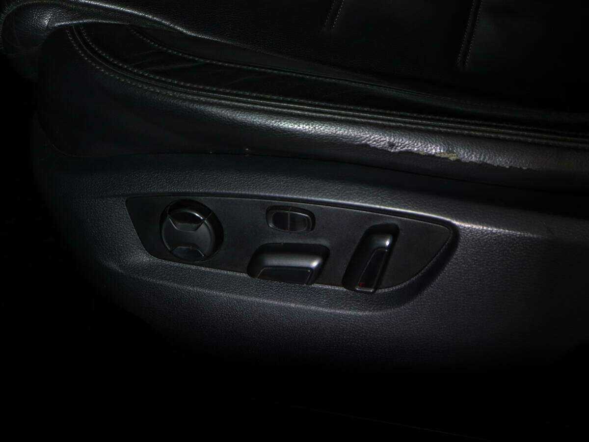 Фольксваген Туарег б/у, 2012, Автоматическая. Фото: #19