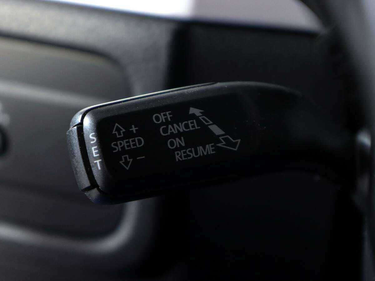 Фольксваген Туарег б/у, 2012, Автоматическая. Фото: #23