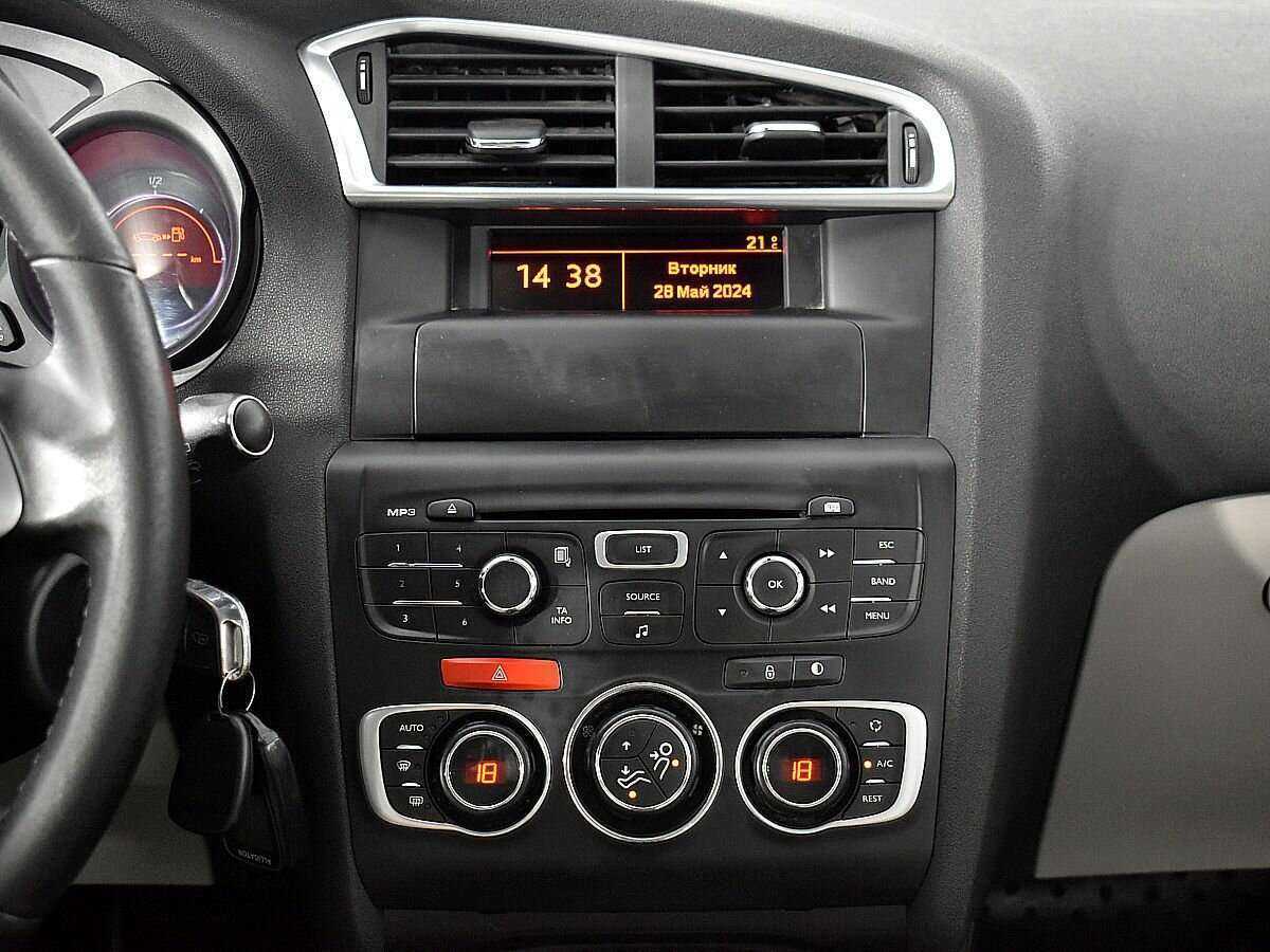 Ситроен Ц4 б/у, 2012, Механическая. Фото: #12