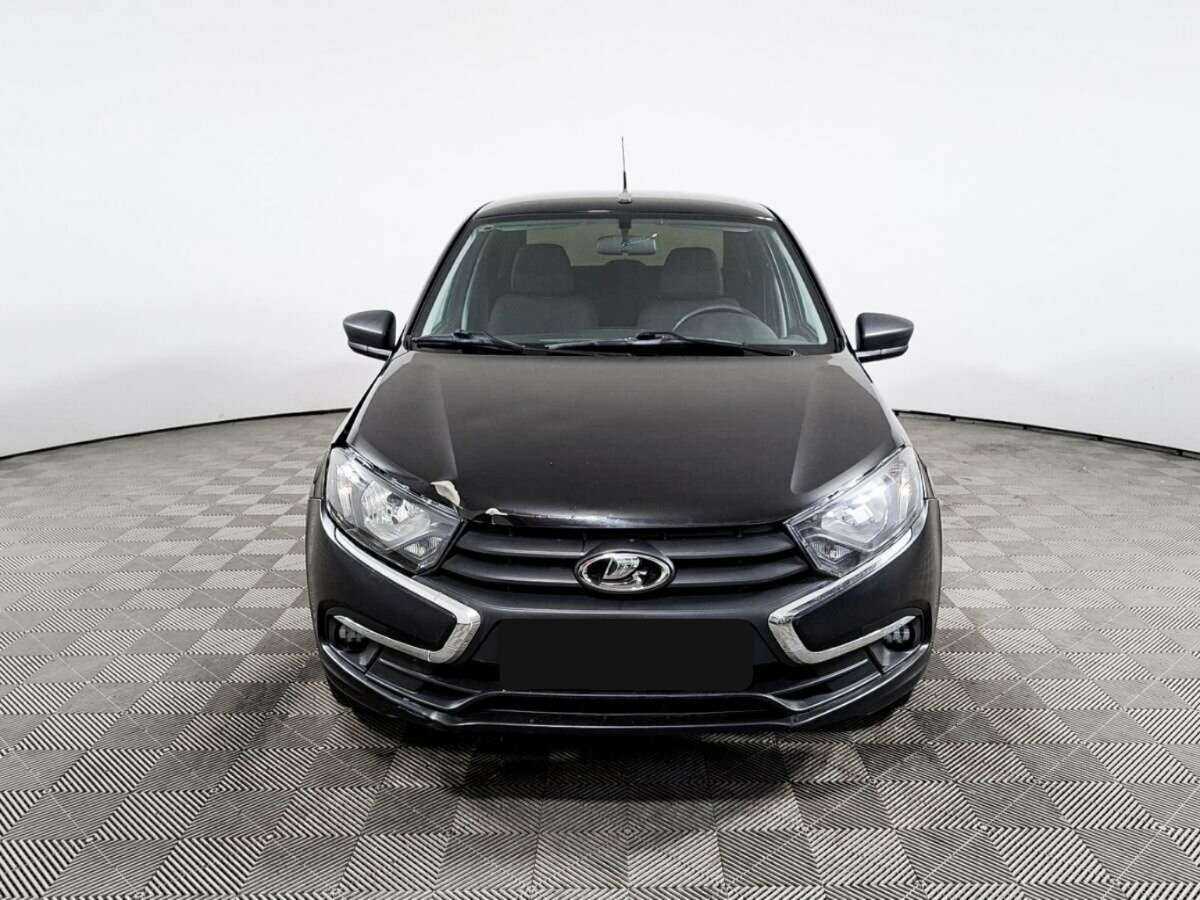 Лада (ВАЗ) Гранта б/у, 2021, Механическая. Фото: #1