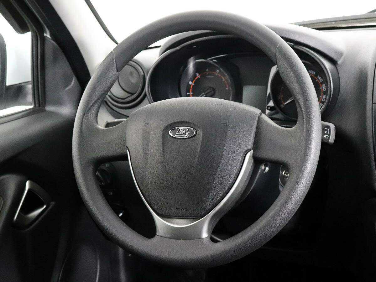 Лада (ВАЗ) Гранта б/у, 2023, Механическая. Фото: #11