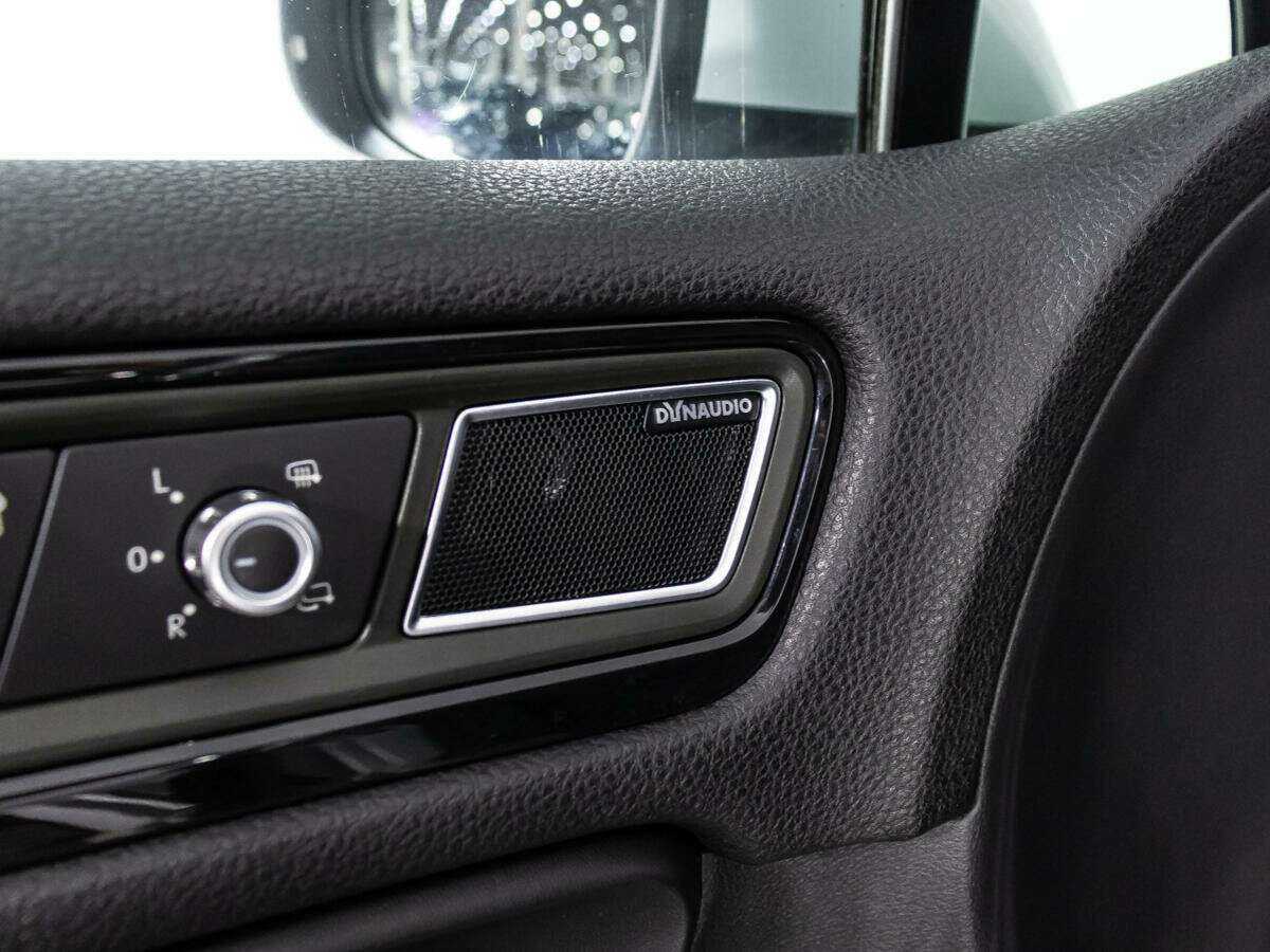 Фольксваген Туарег б/у, 2012, Автоматическая. Фото: #21