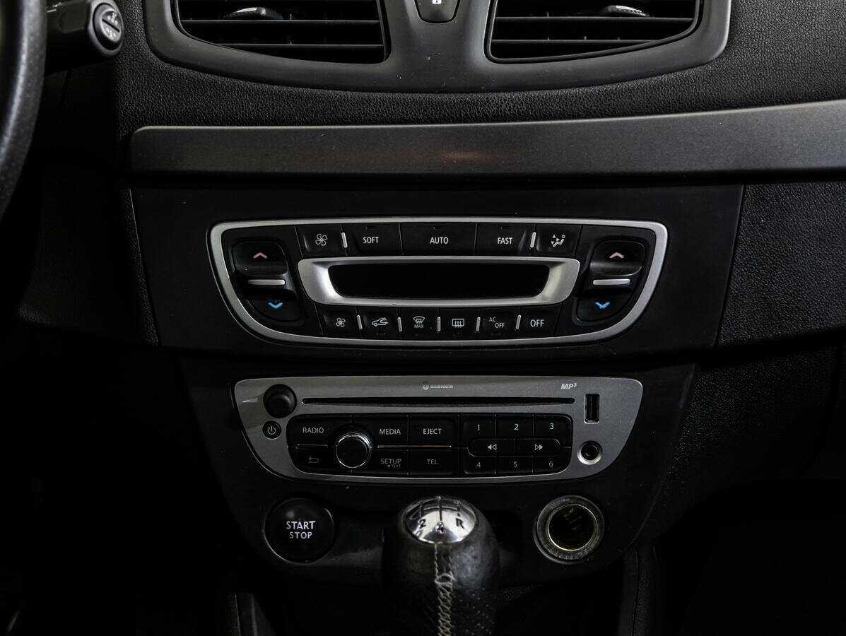 Рено Меган б/у, 2014, Механическая. Фото: #12