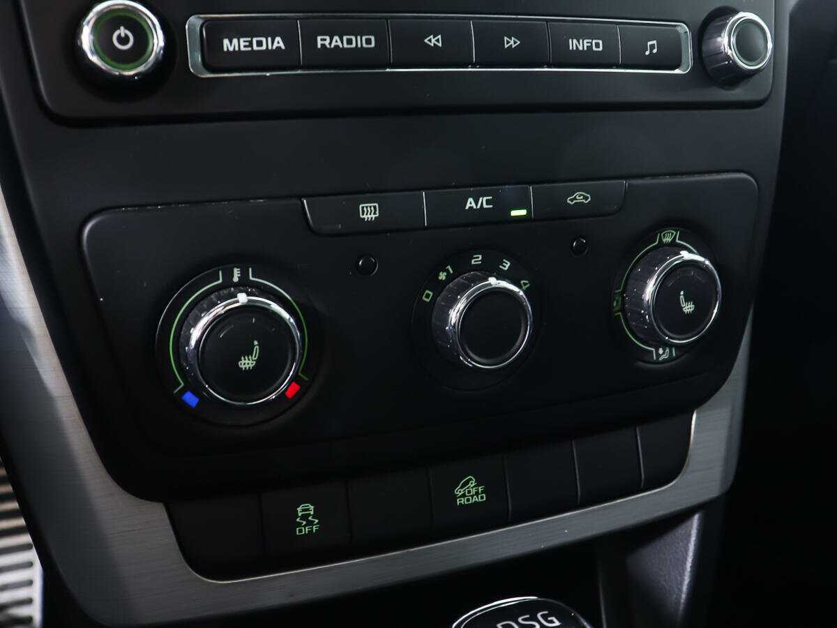 Шкода Йети б/у, 2014, Роботизированная. Фото: #15