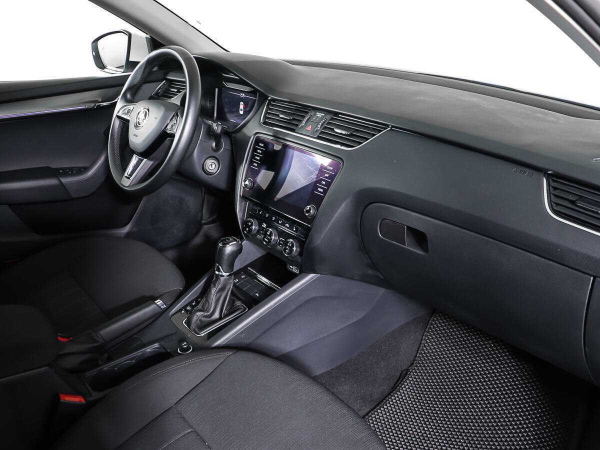 Шкода Октавия б/у, 2019, Роботизированная. Фото: #8