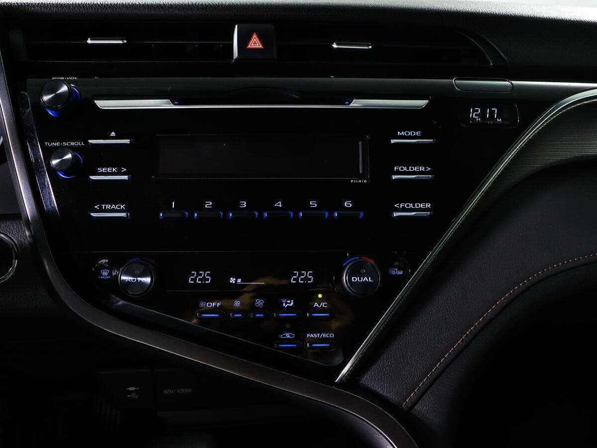 Тойота Камри б/у, 2021, Автоматическая. Фото: #12