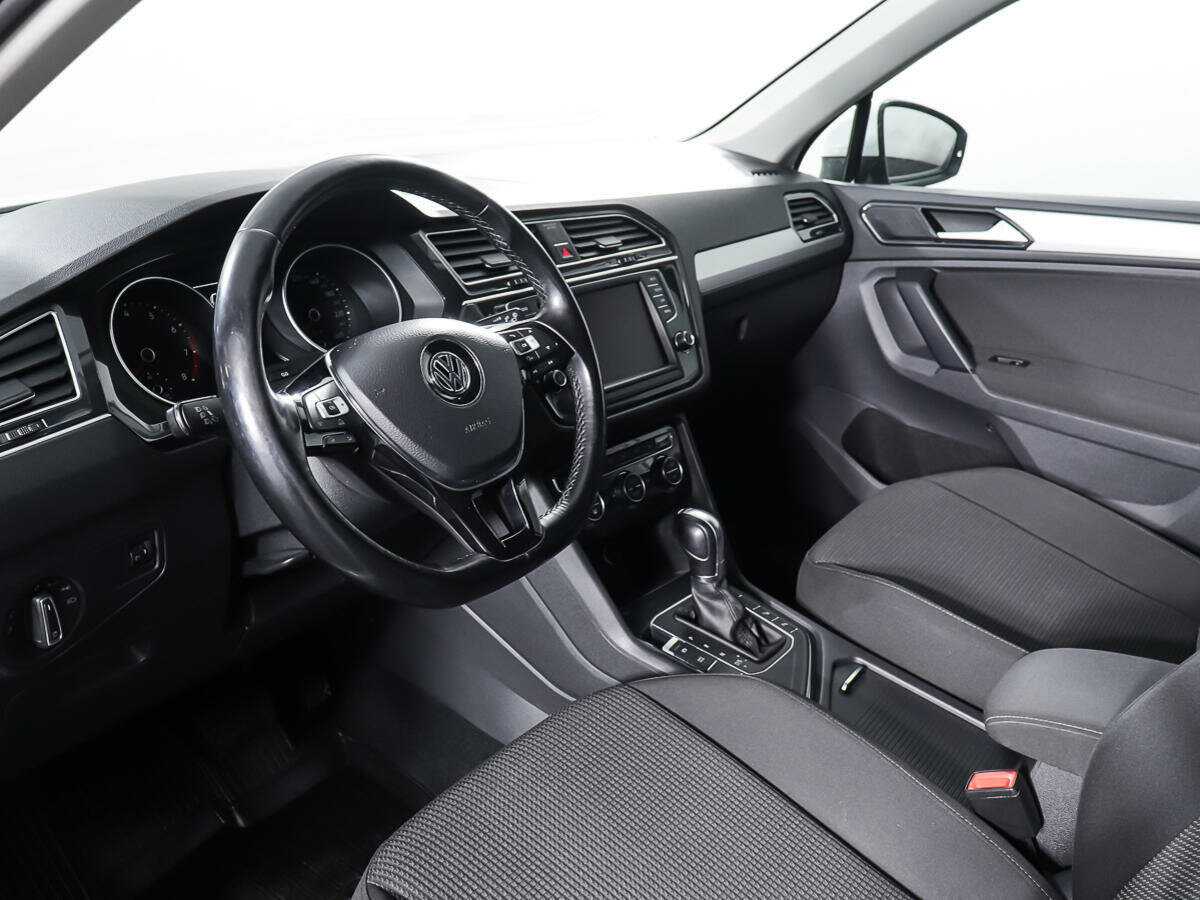 Фольксваген Тигуан б/у, 2017, Роботизированная. Фото: #12