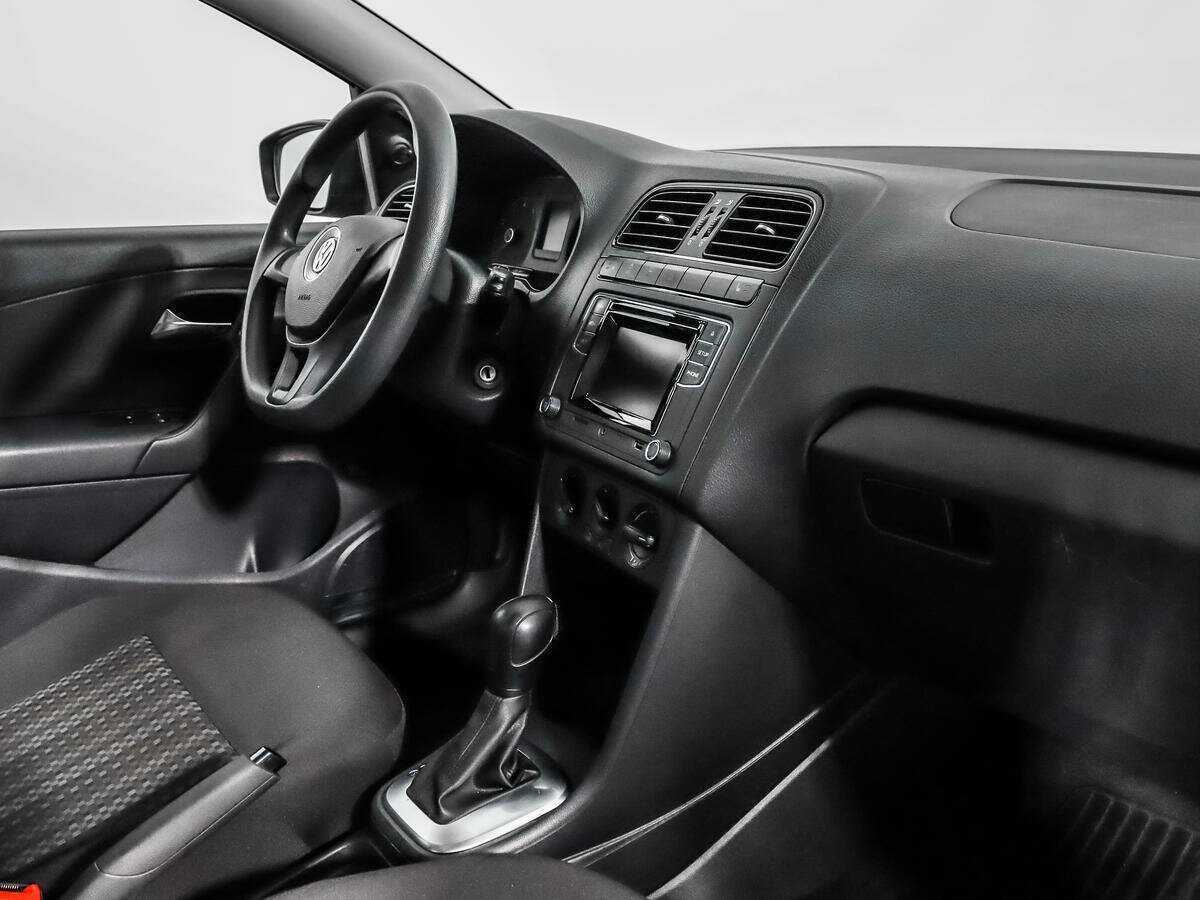 Фольксваген Поло б/у, 2016, Автоматическая. Фото: #10