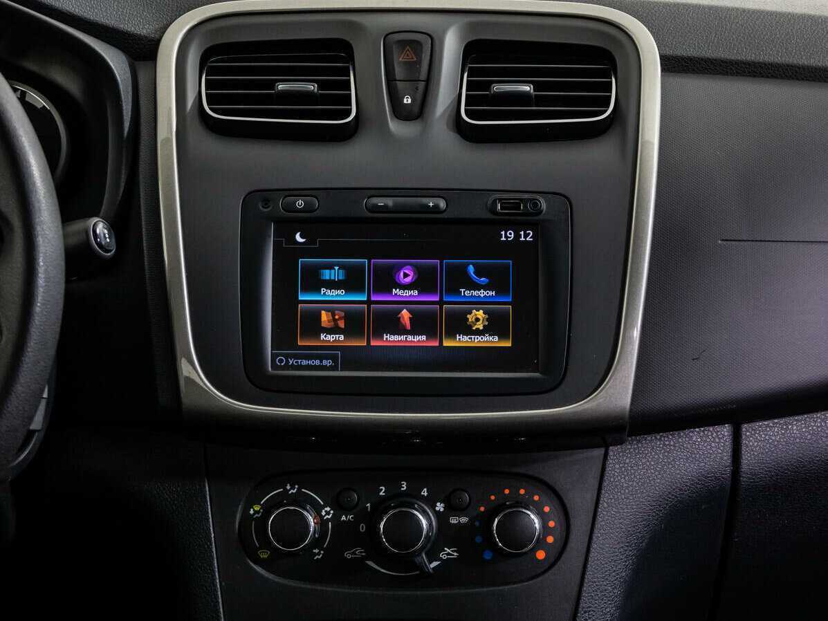 Рено Логан б/у, 2019, Автоматическая. Фото: #13