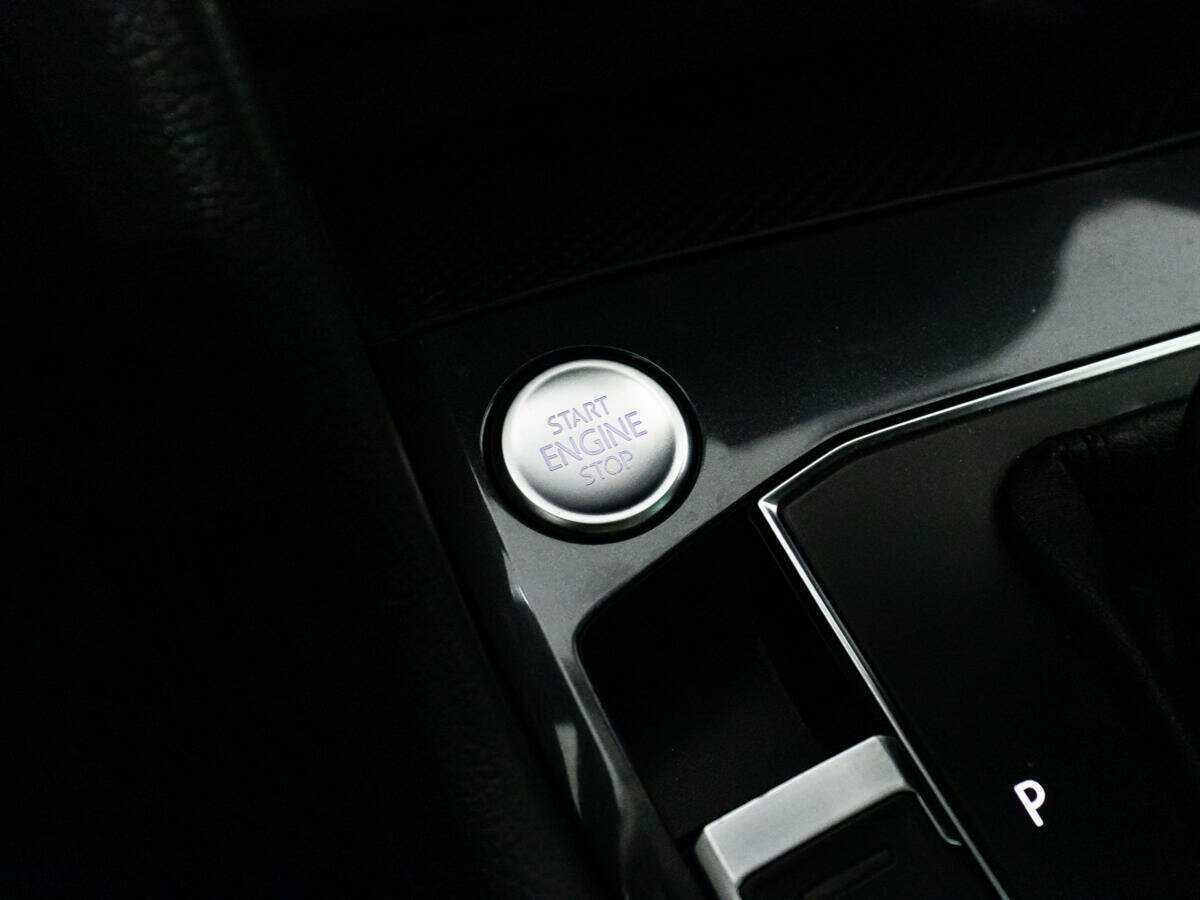 Фольксваген Тигуан б/у, 2017, Роботизированная. Фото: #17