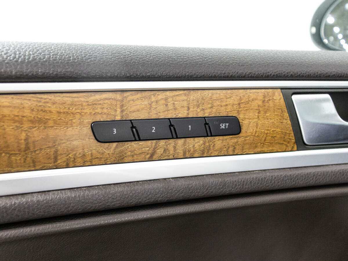 Фольксваген Туарег б/у, 2013, Автоматическая. Фото: #13