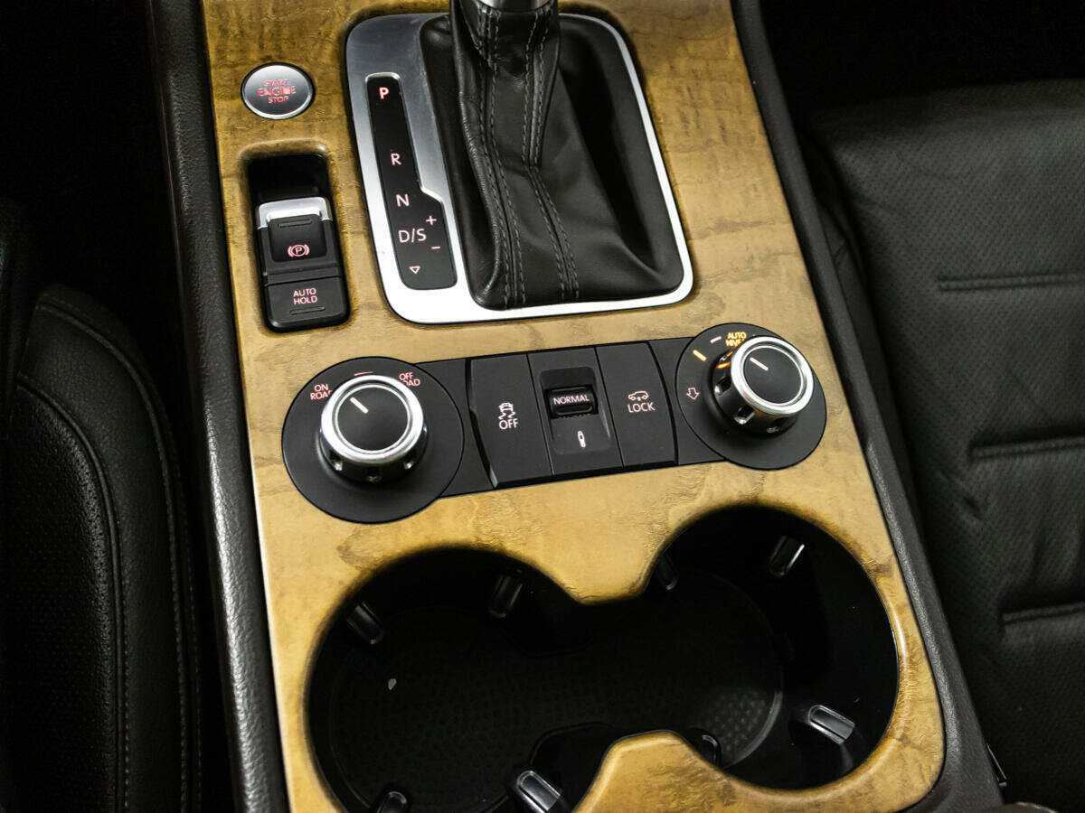 Фольксваген Туарег б/у, 2013, Автоматическая. Фото: #15