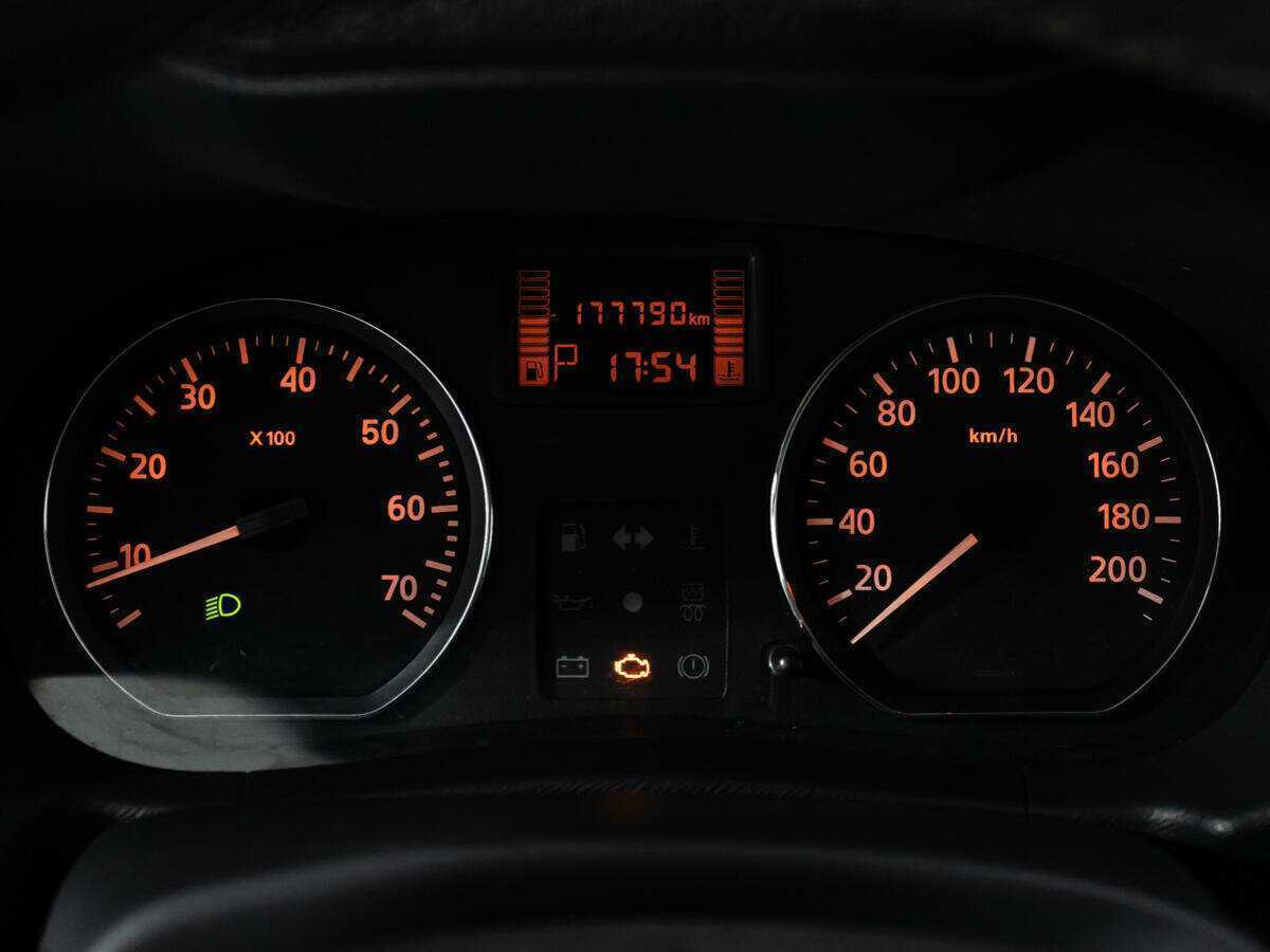 Ниссан Террано б/у, 2015, Автоматическая. Фото: #11