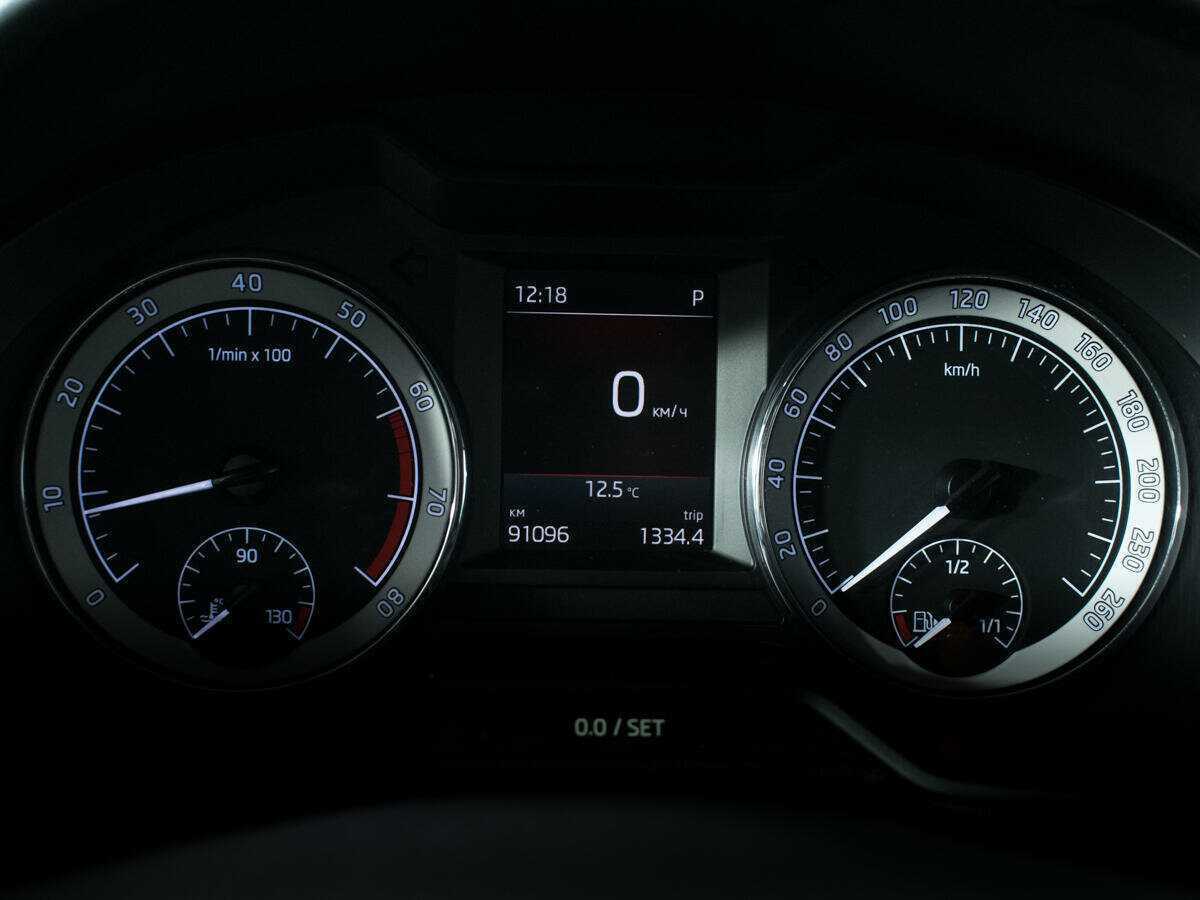 Шкода Октавия б/у, 2018, Роботизированная. Фото: #10