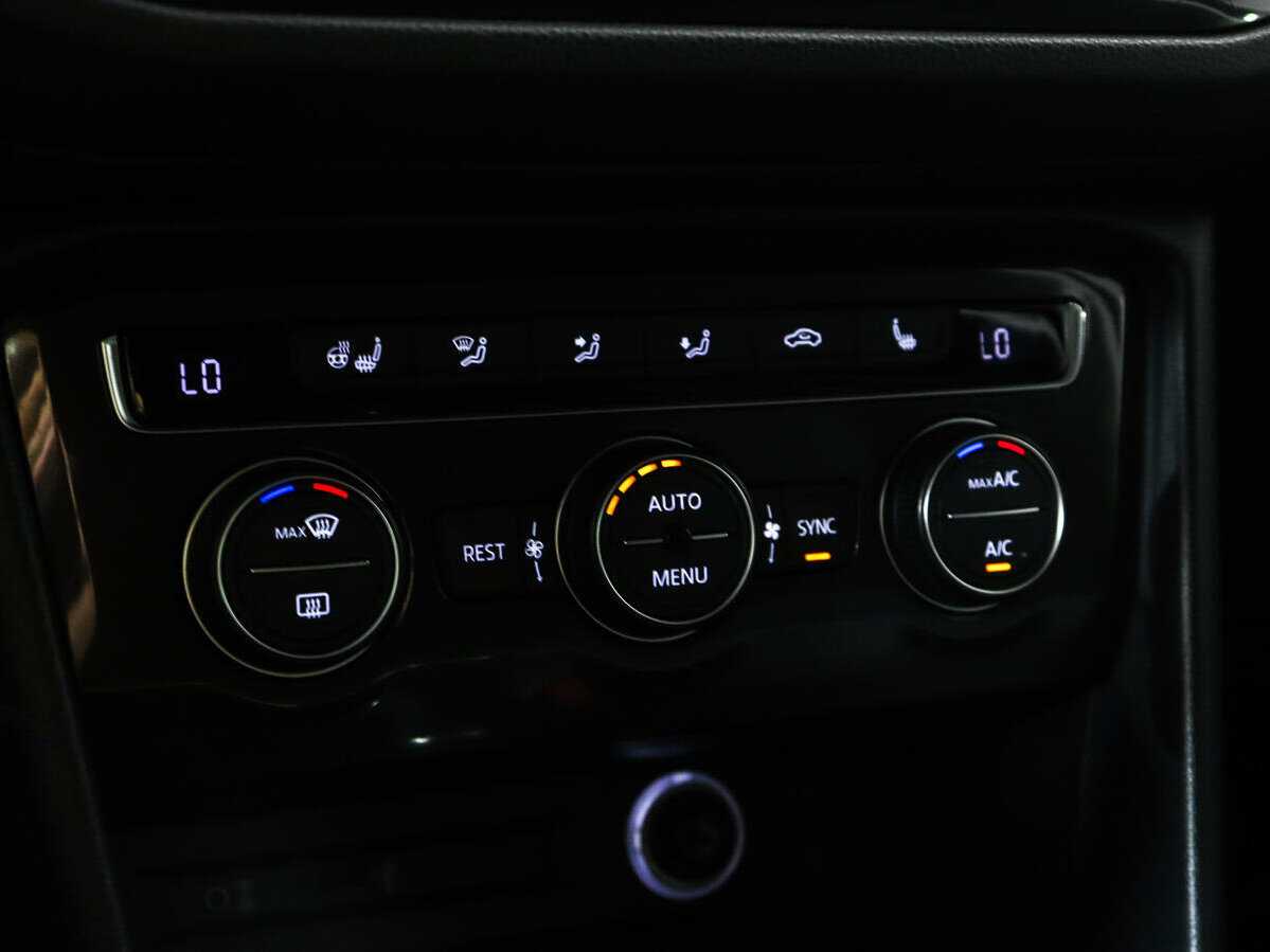 Фольксваген Тигуан б/у, 2017, Роботизированная. Фото: #15